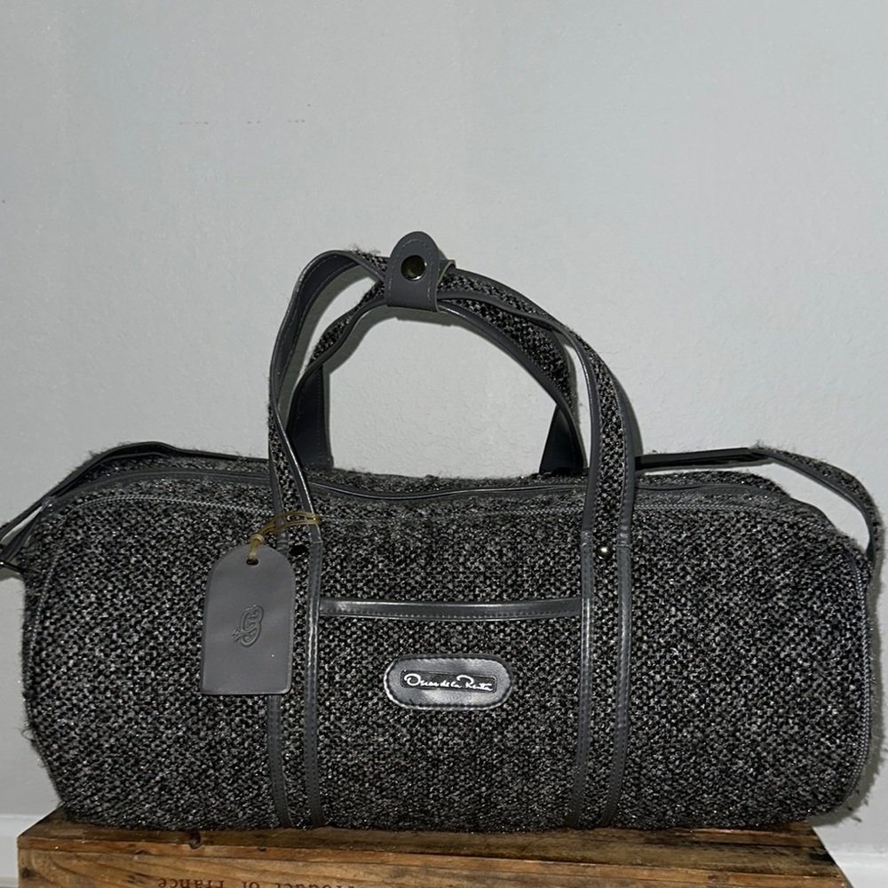 Oscar de la Renta Men's Black and Gray Bag